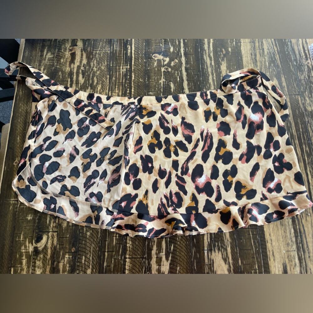 NASTY GAL - Leopard Wrap Skirt - US 8 / Medium - Picture 12 of 16